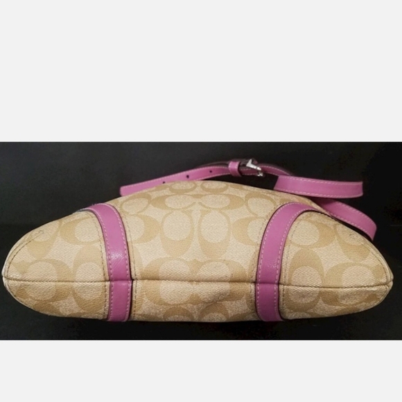 Coach Beige Signature Canvas Shoulder Bag with Pink Leather Trim - Picture 10 of 10